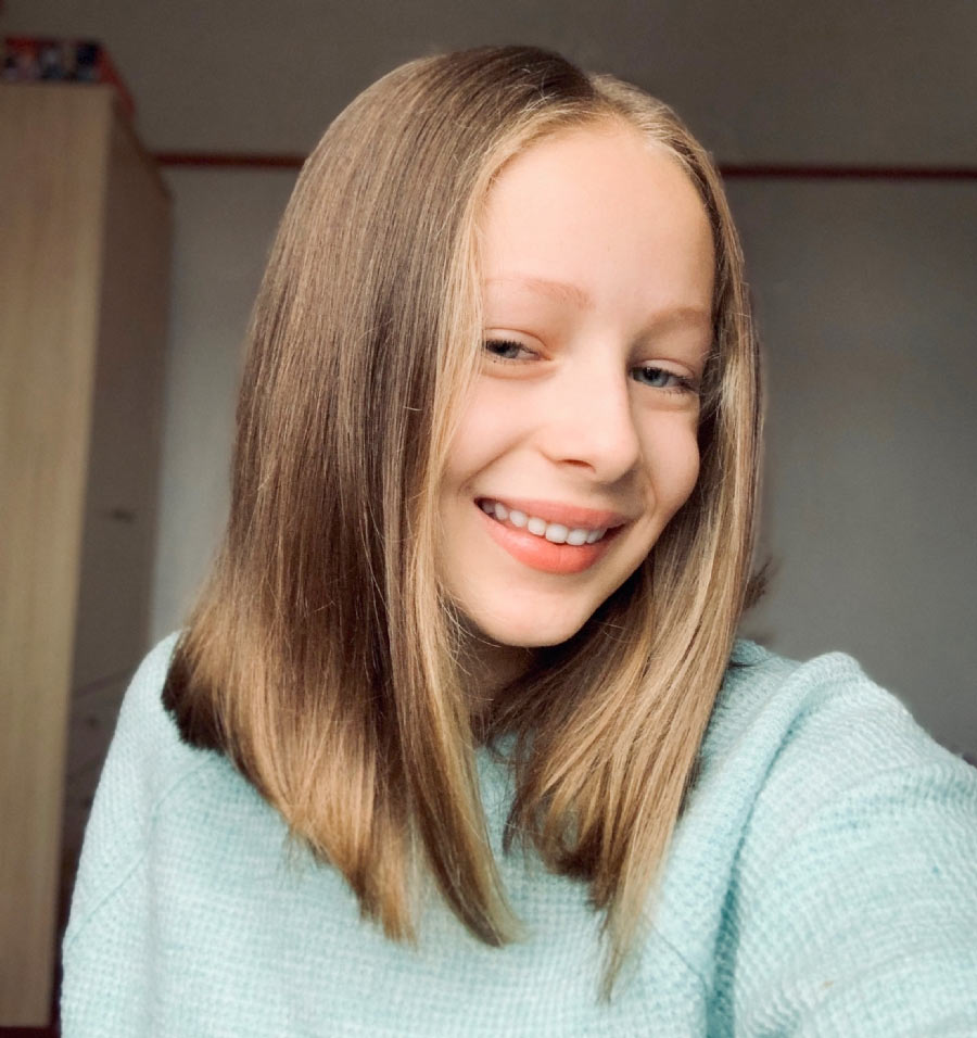 Luiza Cochior's hair has now grown back to such an extent that she has fulfilled her pledge to help a child get a wig of their own.