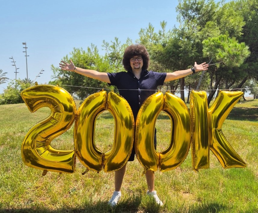Frank has gathered a large following on social media thanks to his unusual challenge.