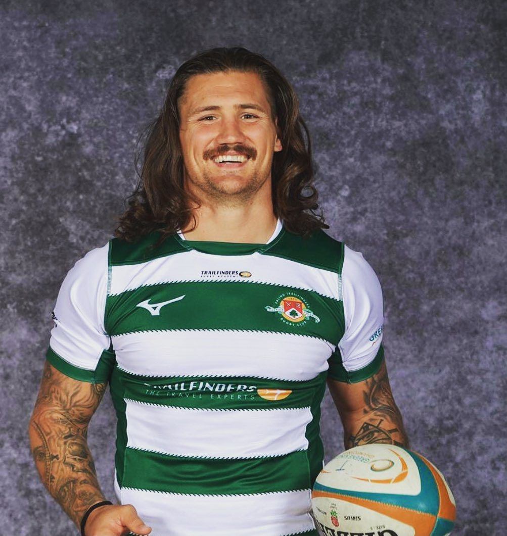 Guy Thompson was another rugby player who grew his hair long for LPT. 
