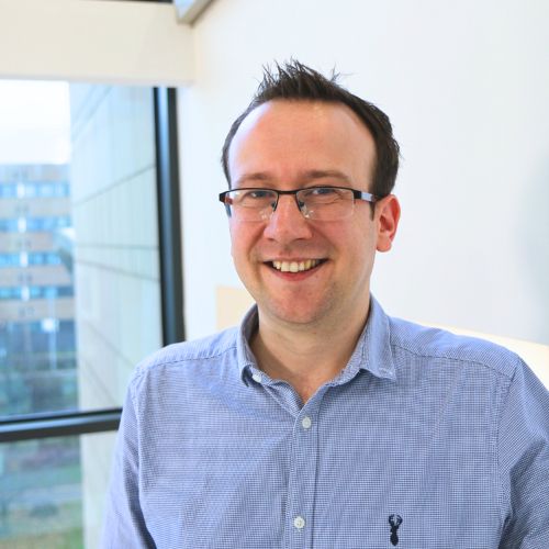 Dr Timothy Ritzmann has received funding from The Little Princess Trust.