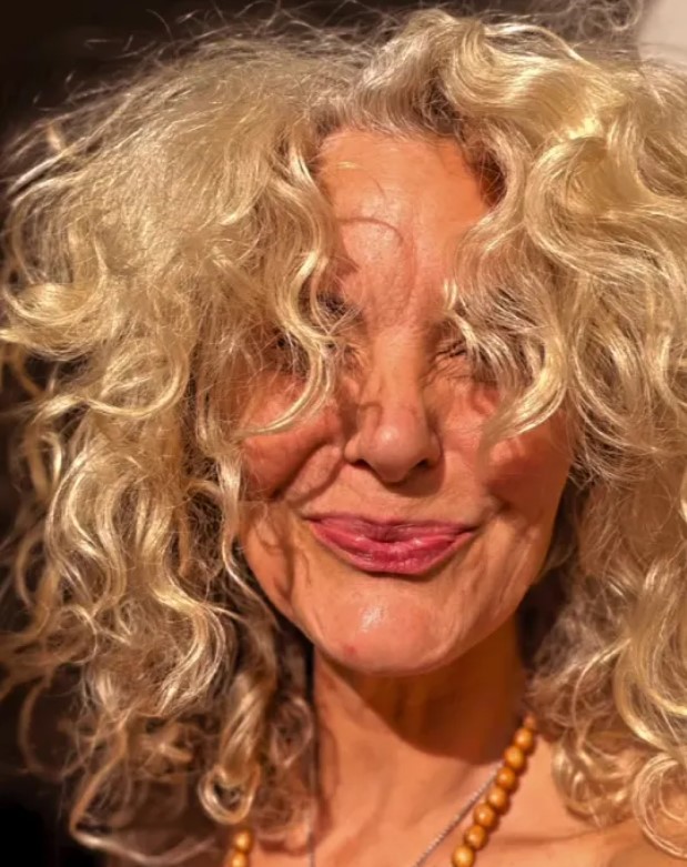 Tracy Shaw, before her hair cut, was in Coronation Street from 1995 to 2003.