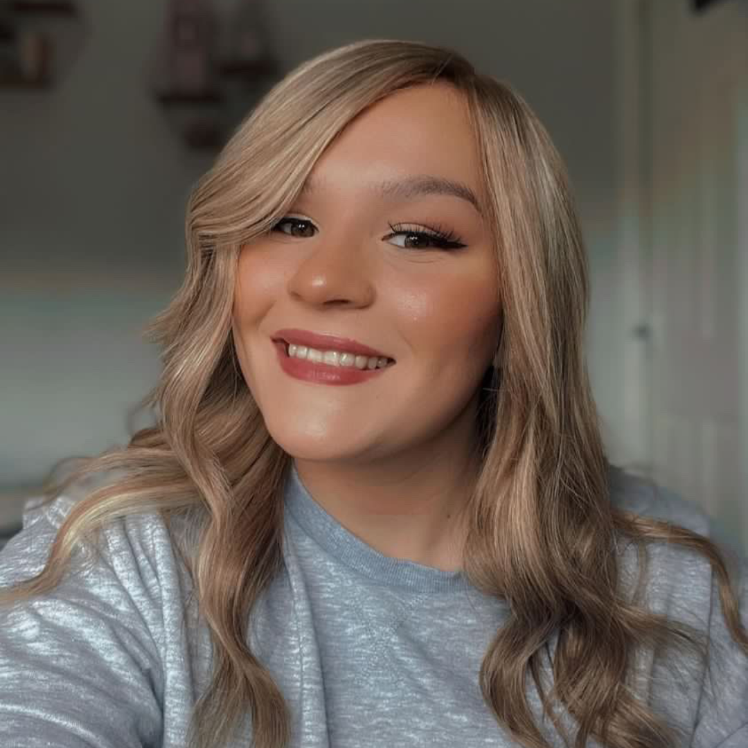 Beth wearing her very own LPT wig
