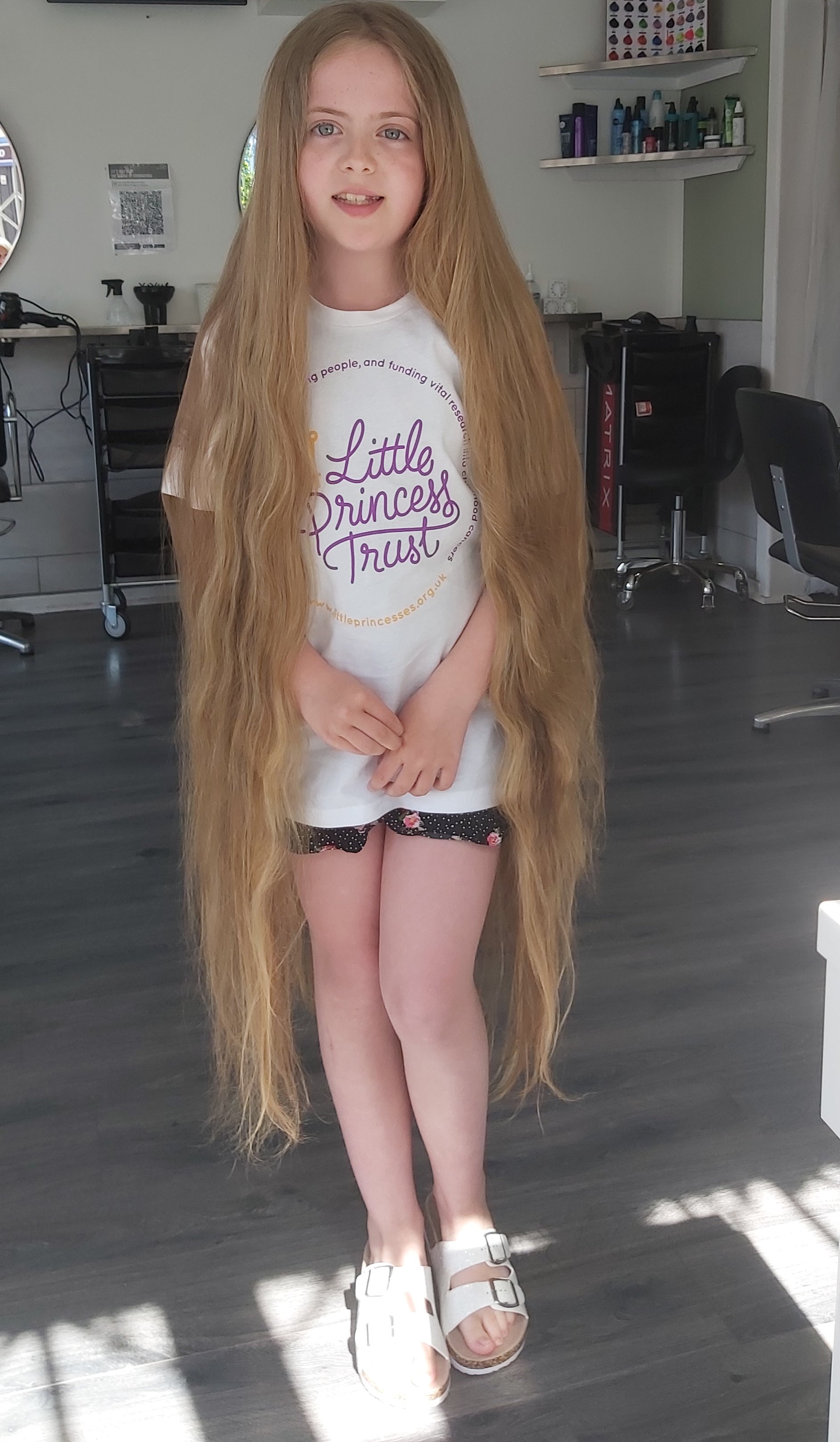 Darcy Crothers donated 19 inches of hair and raised £859 for LPT.
