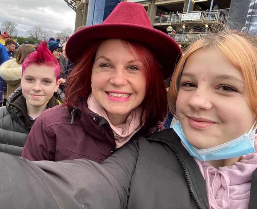 Luke pictured with his mum Lisa and sister Arwen.